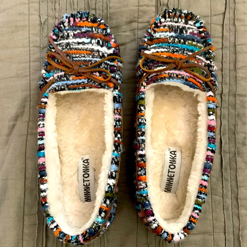 Minnetonka Aztec Slippers